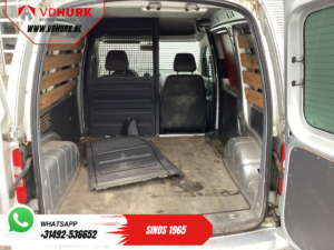 Volkswagen Caddy Van 1.6 TDI 100 к.с. Авт. експорт DB Ремінь безпеки V.V/ Шкіра/ Сидіння/ Круїз/ Airco/ LMV/ PDC/ Фаркоп/.