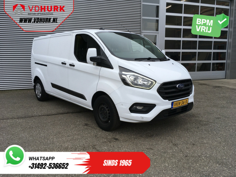 Ford Transit Custom Bestelbus 2.0 TDCI 130 pk L2 Carplay/ 2.8t Trekverm./ Stoelverw./ Airco/ Navi/ Camera/ Cruise/ PDC