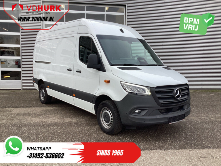 Mercedes-Benz Sprinter Van 317 CDI Aut. L2H2 3.5t Trekverm./ LED/ Gev.Stoel/ 270 Gr.Deuren/ Stoelverw./ Navi/ Kamera/ PDC/ Cruise/ Airco