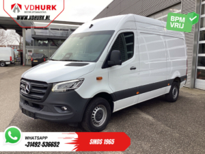 Mercedes-Benz Sprinter Van 317 CDI Aut. L2H2 3.5t Trekverm./ LED/ Gev.Stoel/ 270 Gr.Deuren/ Stoelverw./ Navi/ Kamera/ PDC/ Cruise/ Airco