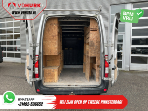 Renault Master Vans T35 2.3 dCi 145 CP L2H2 270Gr.Uși / 2.5t Dispozitiv de remorcare / Rack de acoperiș + scări / Airco / PDC / cârlig de remorcare