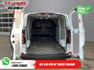 Ford Transit Custom Bestelbus 320 2.0 TDCI 135 pk L2 Trend 2.8t Trekverm./ Carplay/ Climate/ Cruise/ Camera/ PDC