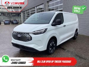Ford E-Transit Custom Van L2 Trend 65 kWh 330 km WLTP Garantie jusqu'en 2029/ LED/ Chauffage sur socle/ Chargeur rapide/ 2,3t Matériel de remorquage/ Sièges chauffants/ Carplay/ Caméra/ PDC/ Cr