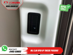 Ford E-Transit Custom Van Trend 65 kWh 330 km WLTP Garanție până în 2029/ LED/ Încălzire stand/ Încărcător rapid/ 2.3t Echipament remorcare/ Volan/ Încălzire scaune/ Carplay/ Cameră