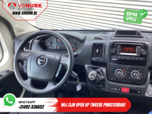 Opel Movano Open cargo box 2.2 140 CP DC Double Cab Open cargo box/ 7 Pers./ 2.5t Trekverm./ Cruise/ Airco/ 288x215x35/ Pick up