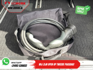 Mercedes-Benz eVito Пасажирський транспорт Tourer L2 90 кВт/год 370 км WLTP LED/ Швидка зарядка/ 2х розсувні двері/ 8 перс./ Шкіра/ Адапт.круїз/ Підігрів підставки/ Підігрів підлоги/ Підігрів сидінь/ Carplay/ Navi