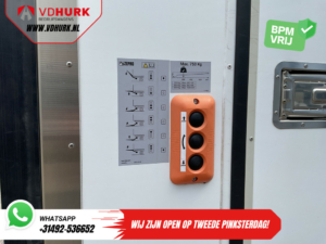 Mercedes-Benz Sprinter Bakwagen 317 CDI Aut. Box truck hayon/ Spoiler/ Ușă laterală/ LED/ Încălzire stand/ Încălzire scaune/ Carplay/ Cruise/ Airco/ 430x210x210