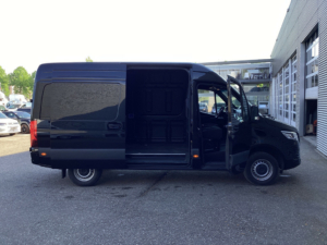 Mercedes-Benz Sprinter Furgoneta 317 CDI Aut. L2H2 3.5t Trekverm./ LED/ 270Gr.Puertas/ Navi/ Camera/ Cruise/ PDC