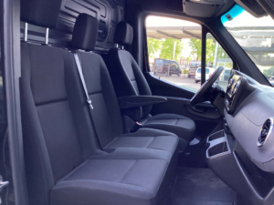 Mercedes-Benz Sprinter Furgoneta 317 CDI Aut. L2H2 3.5t Trekverm./ LED/ 270Gr.Puertas/ Navi/ Camera/ Cruise/ PDC