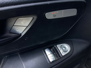 Mercedes-Benz Vito Bestelbus 116 CDI Aut. DC Dubbel Cabine Leder/ Stoelverw./ 19” LMV/ Glaslook/ Camera/ Navi/ PDC/ Trekhaak/ Cruise