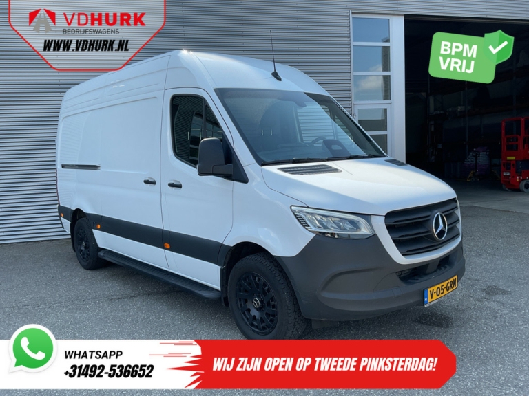 Mercedes-Benz Sprinter Van 317 CDI Aut. L2H2 3.5t Trekverm./ LED/ Gev.Stoel/ Carplay/ Interior/ Navi/ Cruise/ Camera/ Sidesteps/ 18”LMV