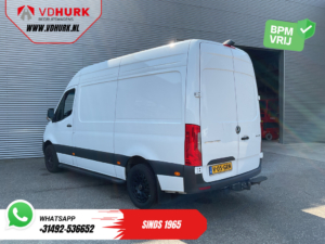 Mercedes-Benz Sprinter Van 317 CDI Aut. L2H2 3.5t Trekverm./ LED/ Gev.Stoel/ Carplay/ Interior/ Navi/ Cruise/ Camera/ Sidesteps/ 18 ”LMV