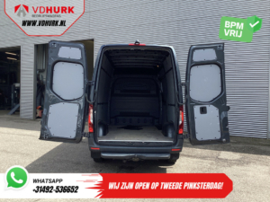Mercedes-Benz Sprinter Van 317 CDI Aut. L2H2 LED/ Adapt.Cruise/ Ogrzewanie postojowe/ Ogrzewanie siedzeń/ Carplay/ Kamera/ Hak holowniczy