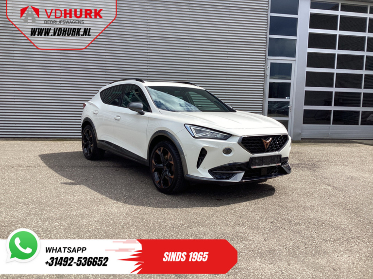 CUPRA Formentor SUV 1.4 e-Hybrid 245 CP Copper Edition Pano/ Încălzire pe stativ/ Seatverw./ Carplay/ Navi/ Matrix/ Adapt.Cruise/ Cameră/ Steeringverw./ 19'' 
