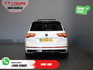 Volkswagen Tiguan SUV 1.4 TSI eHybrid R-Line (DEMO) Pano/ IQ-Light/ Head-Up/ Gancho de remolque eléctrico/ Portón eléctrico/ Control de crucero adaptativo/ Nácar/ Calefacción en los asientos/ Climatizador/ C