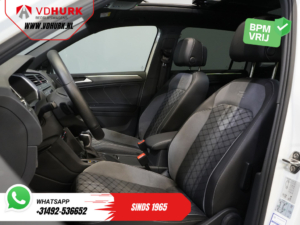Volkswagen Tiguan SUV 1.4 TSI eHybrid R-Line (DEMO) Pano/ IQ-Light/ Head-Up/ Gancho de remolque eléctrico/ Portón eléctrico/ Control de crucero adaptativo/ Nácar/ Calefacción en los asientos/ Climatizador/ C