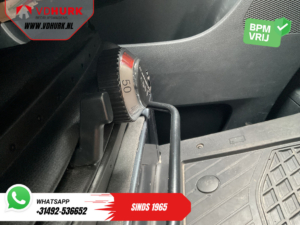 Mercedes-Benz Sprinter Bestelbus 317 CDI Aut. L2H2 LED/ Stoelverw./ Gev.Stoel/ 270Gr.Deuren/ Navi/ Camera/ Cruise/ Airco/ PDC