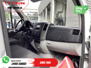 Mercedes-Benz Sprinter Furgoneta 516 2.2 CDI Furgoneta con plataforma elevadora / Euro 6 / Doble sistema de suspensión neumática / Alerón / Asiento con ajuste eléctrico / Cámara / Aire acondicionado / Gancho de remolque / 428 x 238 x 218
