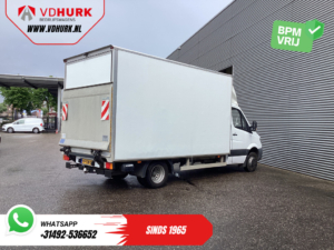 Mercedes-Benz Sprinter Furgoneta 516 2.2 CDI Furgoneta con plataforma elevadora / Euro 6 / Doble sistema de suspensión neumática / Alerón / Asiento con ajuste eléctrico / Cámara / Aire acondicionado / Gancho de remolque / 428 x 238 x 218
