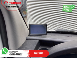 Mercedes-Benz Sprinter Furgoneta 516 2.2 CDI Furgoneta con plataforma elevadora / Euro 6 / Doble sistema de suspensión neumática / Alerón / Asiento con ajuste eléctrico / Cámara / Aire acondicionado / Gancho de remolque / 428 x 238 x 218