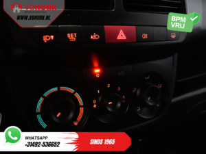Furgoneta Opel Combo 1.3 CDTi L2 MARGE con navegador, aire acondicionado, control de crucero, PDC y gancho de remolque