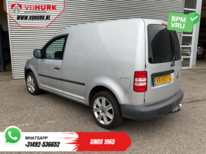 Furgoneta Volkswagen Caddy 1.6 TDI 100 pk EXPORT con CarPlay, correa de distribución, aire acondicionado, llantas de 17” LMV y gancho de remolque