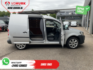 Furgoneta Volkswagen Caddy 1.6 TDI 100 pk EXPORT con CarPlay, correa de distribución, aire acondicionado, llantas de 17” LMV y gancho de remolque