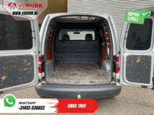 Furgoneta Volkswagen Caddy 1.6 TDI 100 pk EXPORT con CarPlay, correa de distribución, aire acondicionado, llantas de 17” LMV y gancho de remolque