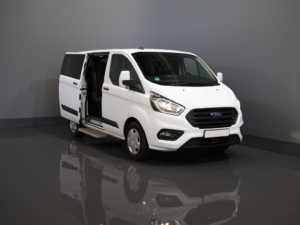Ford Transit Custom Personenvervoer Tourneo 2.0 TDCI €28.352,- incl. BTW/BPM Trend Combi/ Kombi/ 9 Persoons/ 9 P/ Cruise/ PDC/ Airco