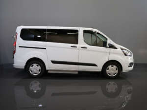 Ford Transit Custom Personenvervoer Tourneo 2.0 TDCI €28.352,- incl. BTW/BPM Trend Combi/ Kombi/ 9 Persoons/ 9 P/ Cruise/ PDC/ Airco