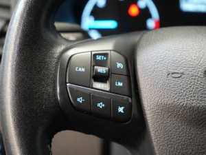 Ford Transit Custom Personenvervoer Tourneo 2.0 TDCI €28.352,- incl. BTW/BPM Trend Combi/ Kombi/ 9 Persoons/ 9 P/ Cruise/ PDC/ Airco