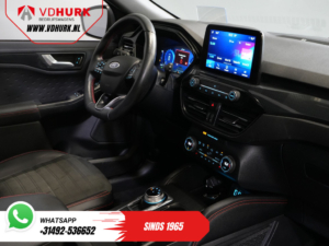 Ford Kuga SUV 2.5 PHEV 225 ch ST-Line X NL Boîte automatique / Toit panoramique / Régulateur de vitesse adaptatif / B&O / Alarme III / Hayon électrique / Attelage de remorque / Affichage tête haute / Chauffage des sièges / Chauffage du volant /
