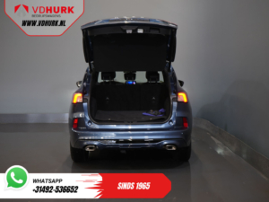 Ford Kuga SUV 2.5 PHEV 225 ch ST-Line X NL Boîte automatique / Toit panoramique / Régulateur de vitesse adaptatif / B&O / Alarme III / Hayon électrique / Attelage de remorque / Affichage tête haute / Chauffage des sièges / Chauffage du volant /