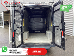 Furgoneta Volkswagen Crafter 35 2.0 TDI 180 CV DSG automática L3H3 con techo elevable + escalón / puertas de 270 Gr. / asiento calefactable / CarPlay / navegador / cámara / PDC / control de crucero / aire acondicionado