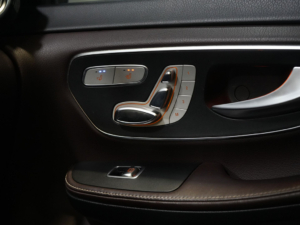 Mercedes-Benz V-Klasse Bestelbus 250d DC Dubbel Cabine Exclusive AMG/ Pano/ Stoelvent./ Mem.Stoelen/ Koelvak/ Adapt.Cruise/ 360 Camera/ Burmester/ Standkachel/ L