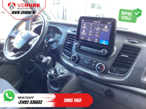 Ford Transit Custom Furgonetă 2.0 TDCI 130 CP L2 Trend Bi-Xenon / Capacitate de remorcare 2,8 t / CarPlay / Cameră de marșarier / PDC / Cruise Control / DAB / Aer condiționat