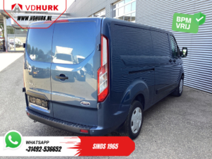 Ford Transit Custom Furgonetă 2.0 TDCI 130 CP L2 Trend Bi-Xenon / Capacitate de remorcare 2,8 t / CarPlay / Cameră de marșarier / PDC / Cruise Control / DAB / Aer condiționat