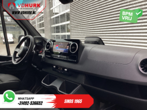 Mercedes-Benz Sprinter Furgonetă 317 CDI Automată L2H2 Scaun reglabil electric / Uși de 270 Gr. / Încălzire scaune / Cruise control / Sistem de navigație / Cameră / PDC