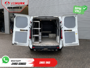 Ford Transit Custom Furgonetă 2.0 TDCI 130 CP L2 Trend CarPlay / capacitate de remorcare 2,8 t / cameră / PDC / cruise control / cârlig de remorcare / aer condiționat