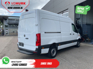 Mercedes-Benz Sprinter Bestelbus 317 CDI L2H2 Aut. LED/ 270Gr.Deuren/ Stoelverw./ Gev.Stoel/ Navi/ Airco/ Camera/ Cruise/ PDC