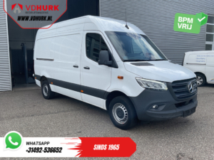 Furgoneta Mercedes-Benz Sprinter 317 CDI L2H2, cambio automático, luces LED, puertas de 270 grados, calefacción en los asientos, asiento calefactable, navegador, aire acondicionado, cámara, control de crucero y PDC