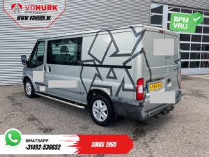 Furgoneta Ford Transit 2.2 TDCI DC, doble cabina, EXPORT, 2,8 t de capacidad de remolque, 2 puertas correderas, calefacción en los asientos, navegador, aire acondicionado, control de crucero, llantas de 16 pulgadas, barras laterales y gancho de remolque