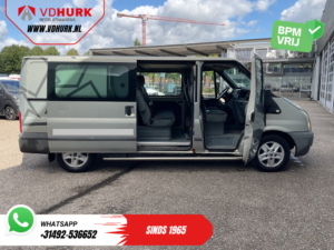 Furgoneta Ford Transit 2.2 TDCI DC, doble cabina, EXPORT, 2,8 t de capacidad de remolque, 2 puertas correderas, calefacción en los asientos, navegador, aire acondicionado, control de crucero, llantas de 16 pulgadas, barras laterales y gancho de remolque