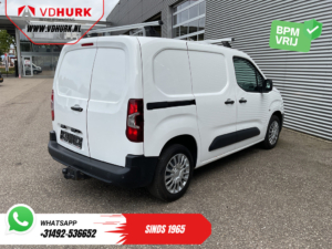 Toyota PROACE CITY Furgonetă 1.5 130 CP, transmisie automată, CarPlay, 3 locuri, încălzire autonomă, aer condiționat, cameră de marșarier, cruise control, bare de acoperiș, senzori de parcare față și spate, cârlig de remorcare