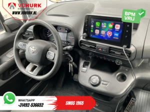 Toyota PROACE CITY Furgonetă 1.5 130 CP, transmisie automată, CarPlay, 3 locuri, încălzire autonomă, aer condiționat, cameră de marșarier, cruise control, bare de acoperiș, senzori de parcare față și spate, cârlig de remorcare