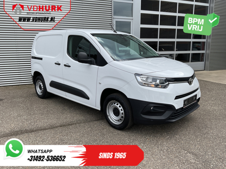 Toyota PROACE CITY Furgonetă 1.2 BENZINĂ CarPlay/ Aer condiționat/ Tempomat/ PDC