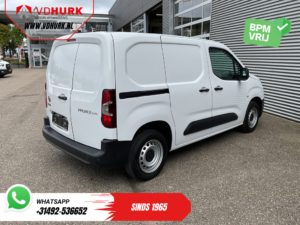 Toyota PROACE CITY Furgonetă 1.2 BENZINĂ CarPlay/ Aer condiționat/ Tempomat/ PDC