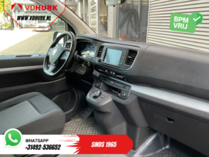 Fiat Scudo Fourgon 2.0 MJ 180 ch Boîte auto. DC Double cabine Xénon / 2 portes coulissantes / CarPlay / Accès sans clé / GPS / Climatisation / Caméra / Régulateur de vitesse / Jantes 17 pouces LMV / Aide au stationnement / DAB