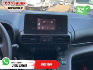 Toyota e-ProAce City 50 kWh 320 km WLTP L2 3 persoane / LED / Încălzire autonomă / Încărcător rapid / 2 uși glisante / Aer condiționat / Cruise control / PDC / DAB Furgonetă 