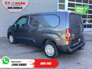 Furgoneta Toyota PROACE CITY 1.5, 130 CV, L2, CarPlay, 3 plazas, control de crucero, aire acondicionado, PDC